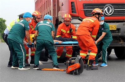 苍梧沛县道路救援